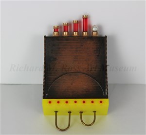 Image description is not available for 2005.002